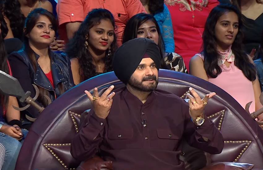 The Kapil sharma show, kapil sharma show, kapil sharma income, kapil sharma show artist income, kapil sharma show artist list, kapil sharma income, ali asgar, navjyot singh sidhu, sumona chakravarti fees, income of kapil sharma show artist