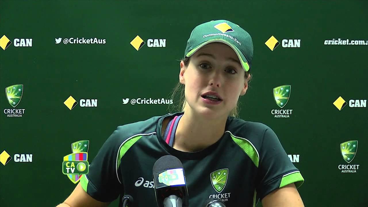 Ellyse Perry, Obstructs, Sushma Verma, Taking A Run, video, Ellyse Perry Obstructs Sushma Verma, Sushma Verma Run, womens world cup 2017