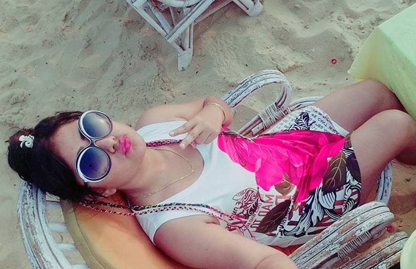 bhojpuri actress income, top bhojpuri actress list, bhojpuri actress salary, bhojpuri actress salary per film, bhojpuri actress movie fees, bhojpuri movie budget, bhojpuri movie actress, bhojpuri actress bold photo, bhojpuri actress name list