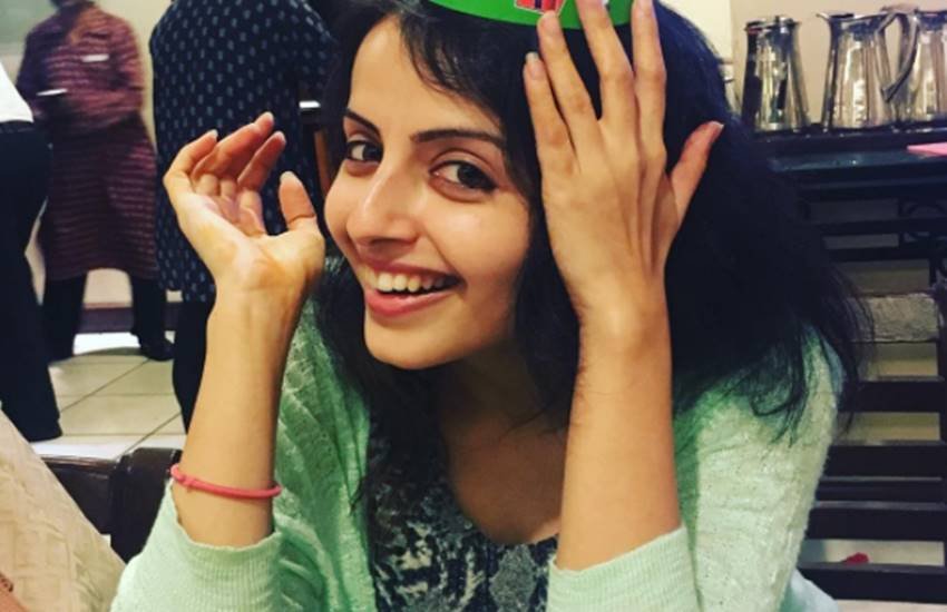 श्रेनु ने भले ही अपने करियर की शुरुआत 2010 में टीवी शो गुलाल से कर दी थी लेकिन उन्हे पहचान मिली 2013 में शुरू हुए शो 'इस प्यार को मैं क्या नाम दूं' से।