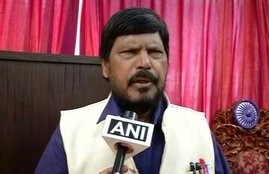 ramdas athawale, athawale, athawale u turn, cow vigilantes, gau rakshak, beef, meat, beef ban, lynching, cow, cow vigilant, social justice minister, maharashtra news, maharashtra news in hindi, Hindi news, Jansatta