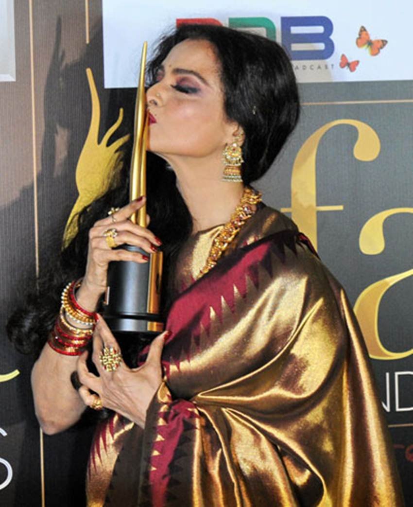 iifa 2017, Arjun bijlani to host iifa 2017, iifa, iifa 2017 awards, Rekha, Sharmila Tagore, Mumtaz, Dharmendra, Asha Parekh, Shabana Azmi, Dilip Kumar, Sunil Dutt, IIFA lifetime achievement award, iifa video, iifa photos, iifa awards 2017 live, iifa 2017 live streaming, 18th iifa awards, Arjun bijlani, karan wahi, iifa 2017 hosts, iifa awards 2017 date, iifa awards 2017 date and time, 18th iifa awards 2017, iifa awards 2017 live streaming, iifa latest news, iifa awards news