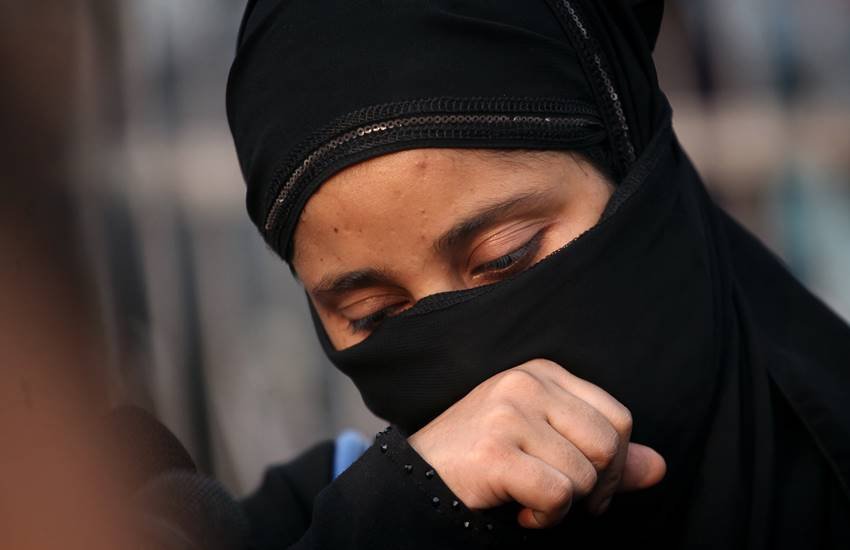 saudi arabia laws for womens, saudi arabia laws, saudi arabia laws for womens in hindi, women's rights in saudi arabia, women's rights in saudi arabia 2017, saudi arabia women viral video, saudi arabia women miniskrit viral video, saudi arabia women, saudi arabia rules in hindi, saudi arabia rules for womens, saudi arabia rules for womens in hindi, saudi arabia latest updates