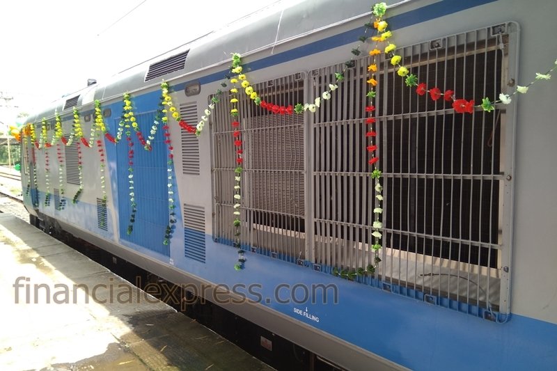 1600 HP DEMU,India First Solar Powered, India First Solar Powered train