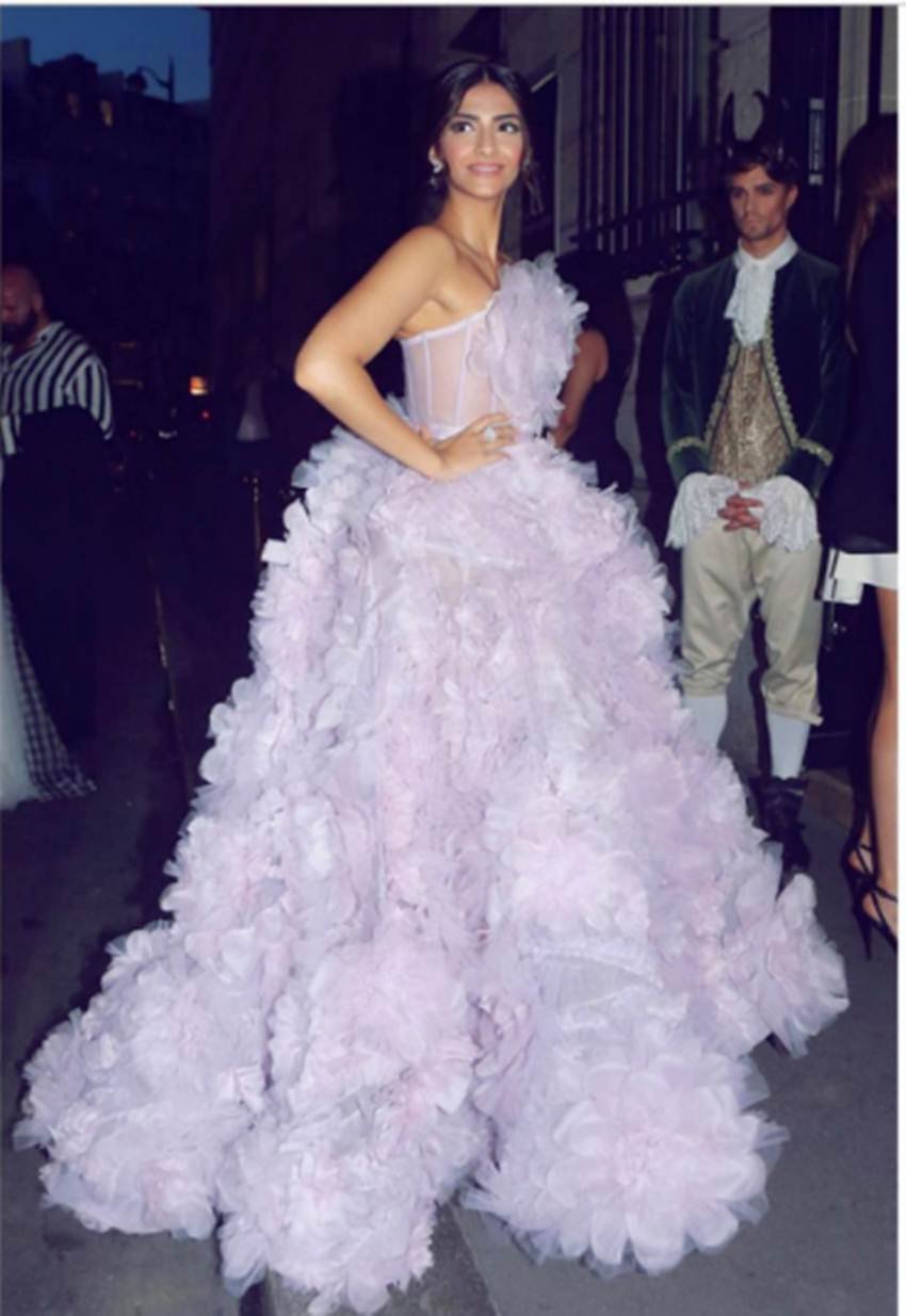 Sonam Kapoor,Paris Fashion Week 2017,princess, pink gown,Ralph and Russo,after party