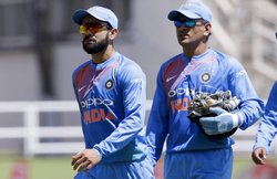 भारत बनाम वेस्टइंडीज T20: 9 विकेट से मिली करारी हार के बाद ट्विटर पर फूटा फैन्स का गुस्सा, टीम इंडिया को सुनाई खरी-खरी