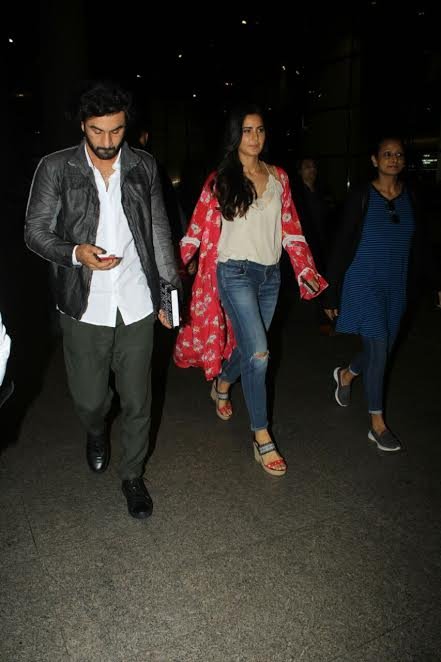 Ranbir Kapoor, Katrina Kaif, Jagga Jasoos, Bollywood Hot couple, ranbir katrina romace, ranbir-katrina sport at Airport