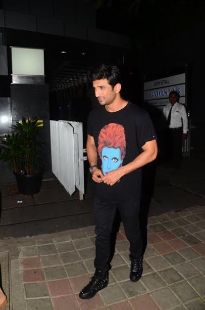 "Sushant Singh Rajput continues to bond with rumoured girlfriend Kriti Sanon’s family, takes her sister out for a dinner – photos, Sushant Singh Rajput photos