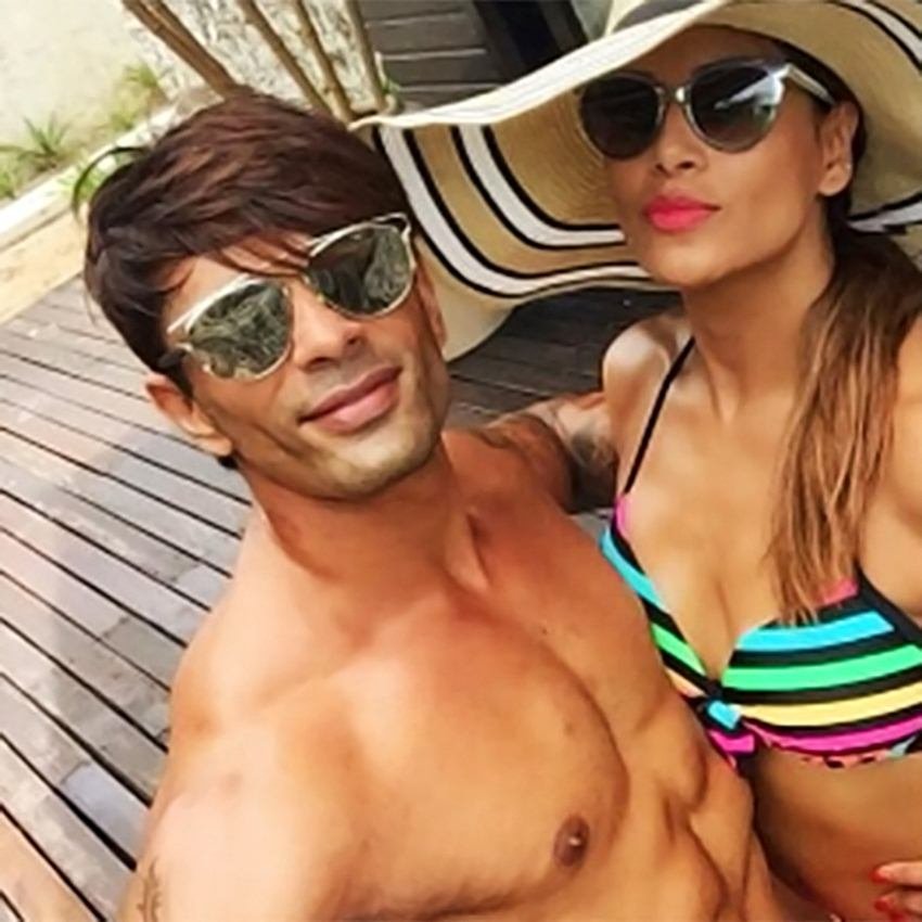 Bipasha Basu, Karan Singh grover, Bipasha Basu with Karan Singh grover, Bipasha Basu and Karan Singh grover, Bipasha Basu and Karan Singh grover Marriage Pics, Bipasha Basu and Karan Singh grover Marriage Photos, Bipasha Basu with Karan Singh grover Pics, Bipasha Basu with Karan Singh grover New Pics, Bipasha Basu and Karan Singh grover Photos, Bipasha Basu and Karan Singh grover Love Story, Actress Bipasha Basu, Bollywood Actor Karan Singh grover, Photo Gallery, Jansatta