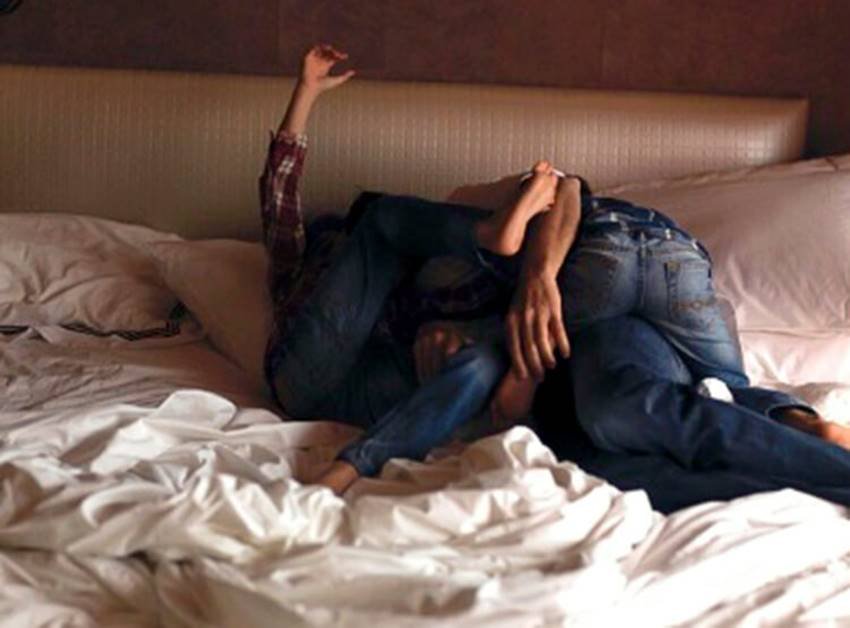 Hrithik Roshan Sons Pics, Hrithik Roshan with Hridhaan and Hrehaan, Hridhaan and Hrehaan New Pics, Hrithik Roshan Two Sons Pics, Hrithik Roshan with Sons, Hrithik Roshan family Pics, Hrithik Roshan Personal Photos, Bollywood Actor Hrithik Roshan Sons Pics, Bollywood Actor Hrithik Roshan Personal Photos, Bollywood Actor Hrithik Roshan Two Sons Pics, Bollywood Actor Hrithik Roshan with Sons, Actor Hrithik Roshan Two Sons Pics, Actor Hrithik Roshan Personal Photos, Hridhaan and Hrehaan Pics, Photo Gallery, Jansatta