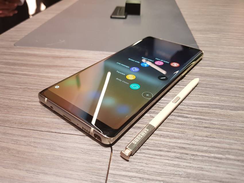 "samsung, samsung galaxy note 8, note 8, galaxy note 8 price, samsung galaxy note 8 features, samsung galaxy note 8 specifications, note 8 full specs, note 8 india price, samsung note 8 launch. samsung news