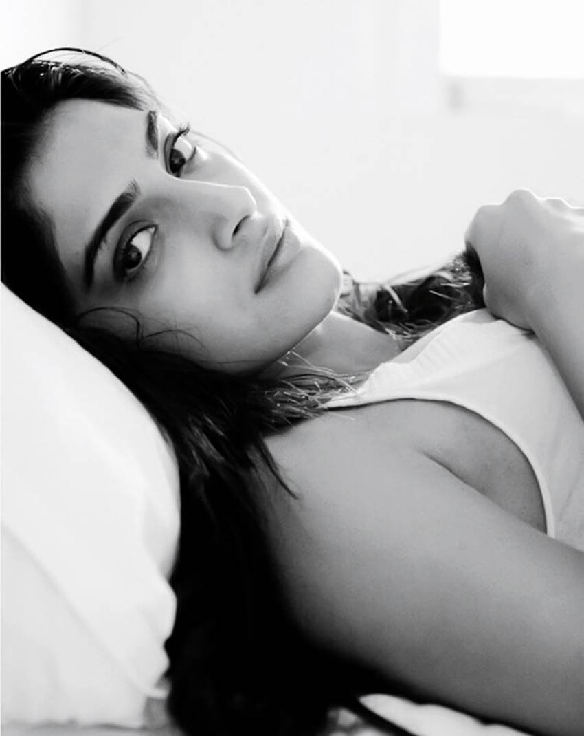 Sonam Kapoor without Makeup, Bollywood Actress without Makeup, Actress without Makeup, Bollywood Celebs without Makeup, Bollywood Actress without Makeup Pics, Actress without Makeup Pics, Bollywood Top Actress without Makeup, Entertainment Gallery, Jansatta