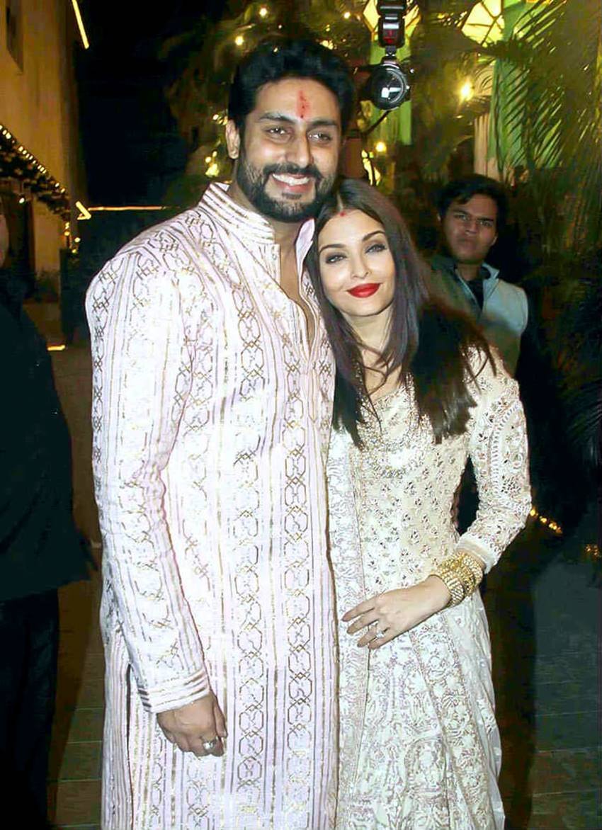Aishwarya rai, Abhishek Bachchan, Karisma Kapoor, Sanjay Kapur, Aishwarya rai and Abhishek Bachchan, Abhishek Bachchan and Karisma Kapoor, Abhishek Bachchan and Karisma Kapoor Engagement, Karisma Kapoor First Engagement, Abhishek Bachchan First Engagement, Abhishek Bachchan Marriage, Aishwarya rai Marriage, Photo Gallery, Jansatta