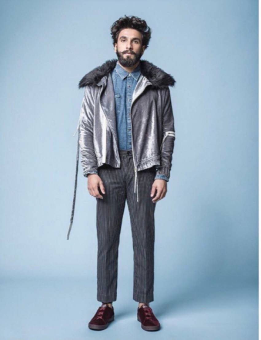 Ranveer Singh, Ranveer Singh shocking dressing sense, Ranveer Singh unique dressing, Ranveer Singh odd fashion, Ranveer Singh peculiar fashion, Bollywood Actor Ranveer Singh shocking dressing sense, Bollywood Actor Ranveer Singh unique dressing, Actor Ranveer Singh shocking dressing sense, Actor Ranveer Singh unique dressing, Ranveer Singh hot pics, Ranveer Singh sexy pics, Ranveer Singh Pics, Photo Gallery, Jansatta