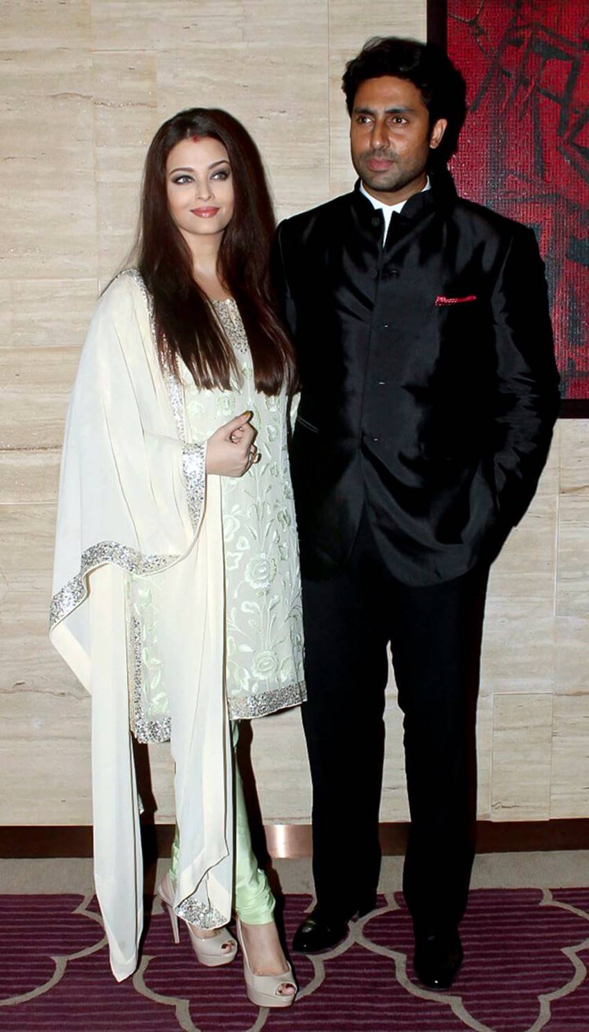 Aishwarya rai, Abhishek Bachchan, Karisma Kapoor, Sanjay Kapur, Aishwarya rai and Abhishek Bachchan, Abhishek Bachchan and Karisma Kapoor, Abhishek Bachchan and Karisma Kapoor Engagement, Karisma Kapoor First Engagement, Abhishek Bachchan First Engagement, Abhishek Bachchan Marriage, Aishwarya rai Marriage, Photo Gallery, Jansatta