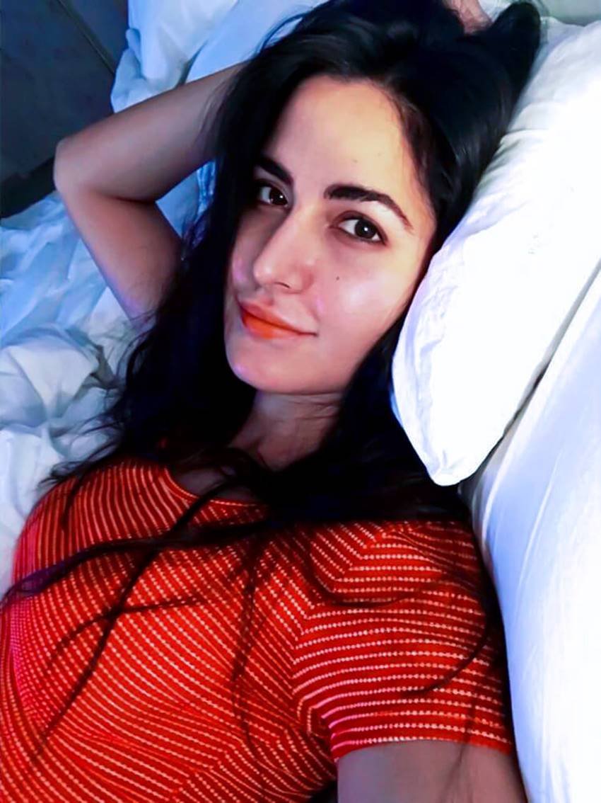 Katrina Kaif without Makeup, Bollywood Actress without Makeup, Actress without Makeup, Bollywood Celebs without Makeup, Bollywood Actress without Makeup Pics, Actress without Makeup Pics, Bollywood Top Actress without Makeup, Entertainment Gallery, Jansatta