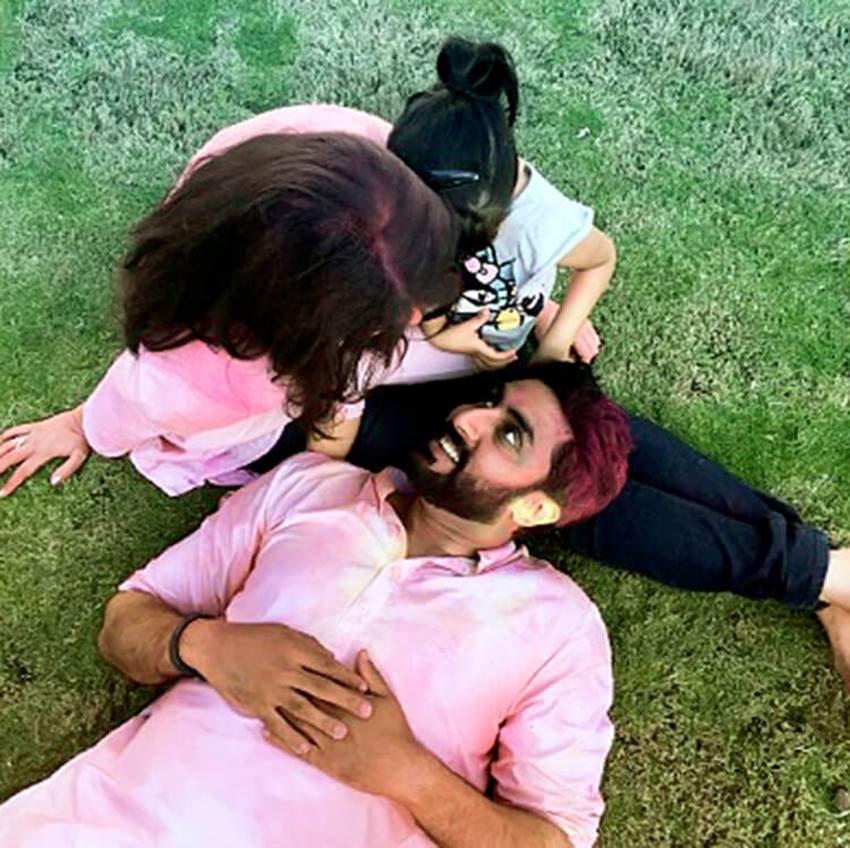 Aishwarya rai, Abhishek Bachchan, Karisma Kapoor, Sanjay Kapur, Aishwarya rai and Abhishek Bachchan, Abhishek Bachchan and Karisma Kapoor, Abhishek Bachchan and Karisma Kapoor Engagement, Karisma Kapoor First Engagement, Abhishek Bachchan First Engagement, Abhishek Bachchan Marriage, Aishwarya rai Marriage, Photo Gallery, Jansatta