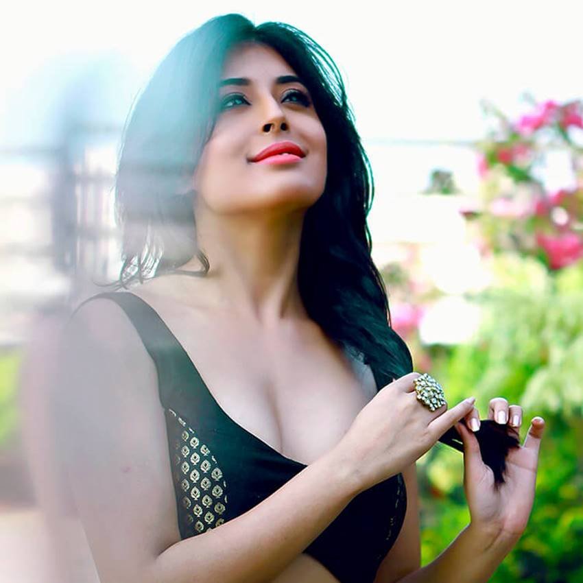 Kritika Kamra, Kritika Kamra Facts, Kritika Kamra Unknown Facts, Kritika Kamra Biography, Kritika Kamra Pics, Kritika Kamra New Pics, Kritika Kamra HD Pics, Kritika Kamra Hot Pics, Kritika Kamra Sexy Photos, Kritika Kamra Wallpaper, Tv Actress Kritika Kamra, Kritika Kamra Tv Shows, Photo Gallery, Jansatta