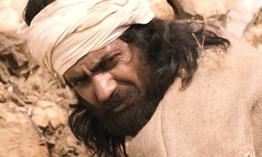 Nawazuddin Siddiqui in Manjhi: The Mountain Man, Nawazuddin Siddiqui Movie Pics, Nawazuddin Siddiqui Movie Stills, Nawazuddin Siddiqui best Movies, Nawazuddin Siddiqui Pics, Nawazuddin Siddiqui film Pics, Nawazuddin Siddiqui best film, Bollywood Actor Nawazuddin Siddiqui Movie Pics, Bollywood Actor Nawazuddin Siddiqui Movie Stills, Bollywood Actor Nawazuddin Siddiqui best Movies, Photo Gallery, Jansatta