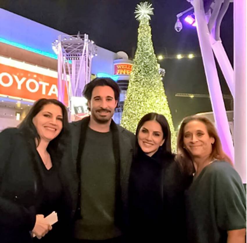 Sunny Leone, Sunny Leone with Friends, Sunny Leone Personal Pics, Sunny Leone with her Husband, Sunny Leone Husband Pic, Sunny Leone Brother Pic, Sunny Leone HD Pics, Sunny Leone with Daniel Weber, Sunny Leone and Daniel Weber, Photo Gallery, Jansatta
