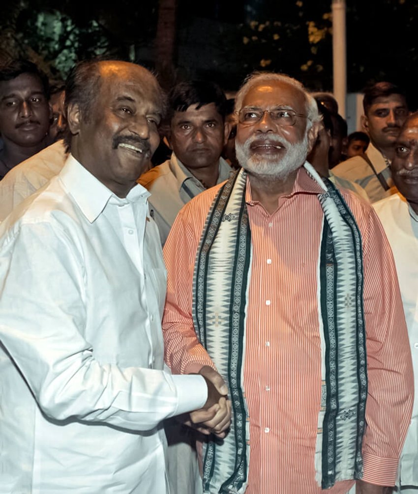 Narendra Modi with Rajanikant, Rajanikant, Rajanikant With celebs, Rajanikant New Pics, Rajanikant Photos, Rajanikant with Bollywood Stars, Rajanikant with Fans, Actor Rajanikant with Fans, Superstar Rajanikant, Superstar Rajanikant Pics, Rajanikant with celebrities, Bollywood Superstar Rajanikant Pics, ollywood Superstar Rajanikant with Fans, Photo Gallery, Jansatta