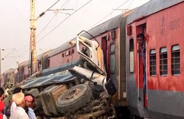 kaifiyat express derailed near aligarh