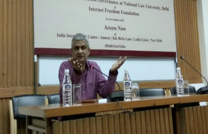 सत्पथी ने कहा कि मैं सभी भाषाओं का सम्मान करता हूं लेकिन उन्हें ध्यान रखना चाहिए कि ओड़िया, बांग्ला और अन्य भाषाएं भी काफी खूबसूरत हैं। (Photo Source: Twitter)