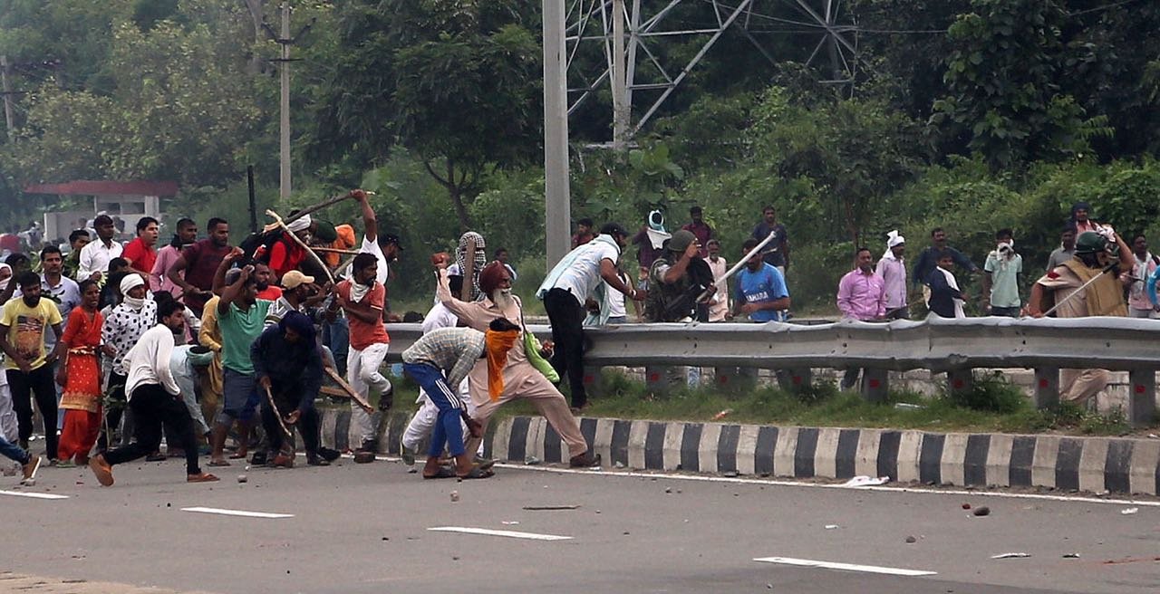 gurmeet ram rahim singh, dera sacha sauda, haryana, gurmeet ram rahim rape verdict, panchkula, panchkula violence, dera protest, dera sacha sauda protests, haryana violence, dera followers, cbi court, delhi high alert, punjab police, haryana police, amarinder singh, manohar lal khattar