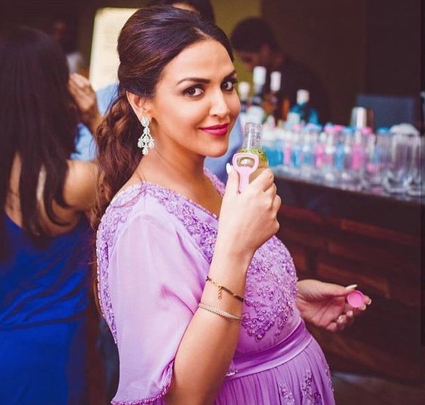 Esha Deol, Esha Deol Baby Shower, Esha Deol Baby Shower Party, Esha Deol Husband, Esha Deol and Bharat, Esha Deol Sister Party, Esha Deol Pregnent, Esha Deol baby name, Esha Deol HD Photos, Esha Deol HD Images, Esha Deol Photos