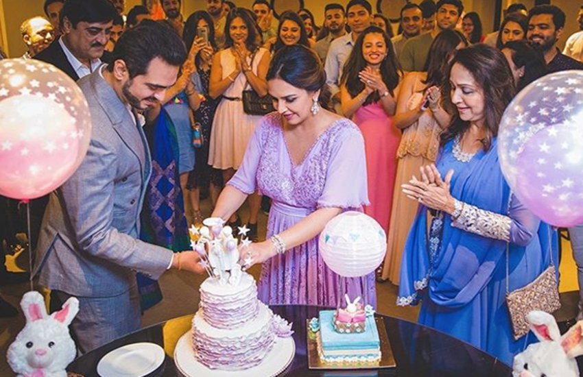 Esha Deol, Second Baby Shower Party, Baby Shower Party, Sister Ahana, Esha Deol Party, Party Pics, Images, Esha Deol Photos, HD Pics