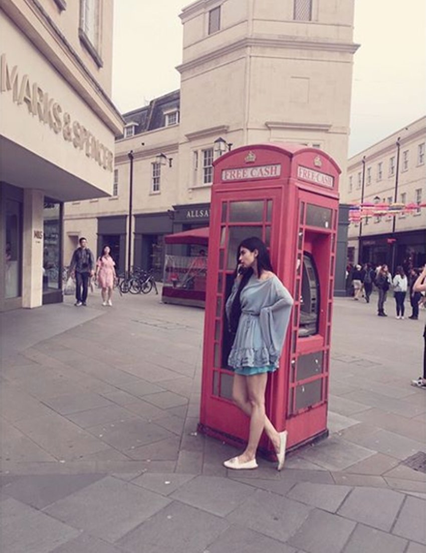 Naagin in Landon, Naagin Holiday Vacation, Mouni Roy Vacation, Mouni Roy Celebration, Mouni Roy Landon, Mouni Roy HD Photos, Mouni Roy Viral Photos, Mouni Roy Unknown FActs