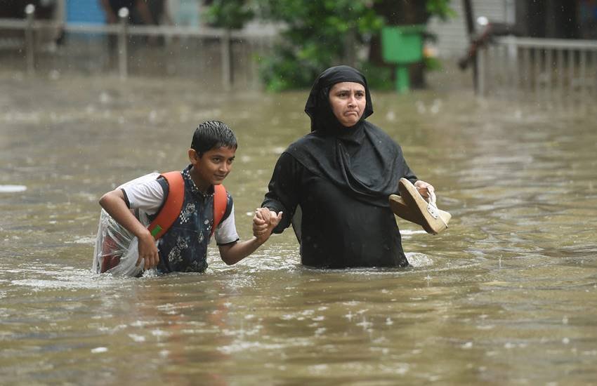mumbai rain live update, mumbai rain status, mumbai flood, mumbai flooded, mumbai flood live updates, mumbai rain news