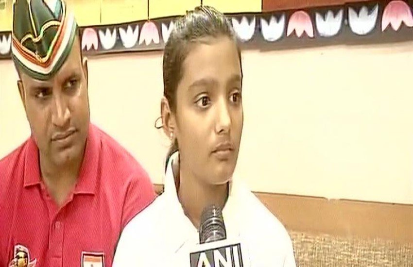 Tanzeem Merani, Raksha Bandhan, tricolour, tricolour hoisting, flag hoisting, tricolour hoisting in Sri nagar, tricolour hoisting in Kashmir, indian army, Tanzeem Merani wants tricolour hoisting in Sri nagar, Lal chowk, kashmir unrest, Raksha Bandhan, Ahmedabad, ahmedabad news hindi, Hindi news, Jansatta