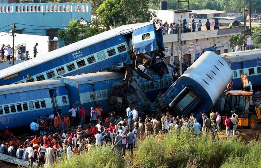 Utkal Express derailment, Utkal Express Accident, Kalinga Utkal Express Accident, Muzaffarnagar Train Accident, Suresh Prabhu, Utkal Express derailment Audio, Utkal Express derailment Cause, Indian Railways, IRCTC, Narendra Modi, Railway News Utkal Express derailment, Utkal Express Accident, Kalinga Utkal Express Accident, Muzaffarnagar Train Accident, Suresh Prabhu, Utkal Express derailment Audio, Utkal Express derailment Cause, Indian Railways, IRCTC, Narendra Modi, Railway News