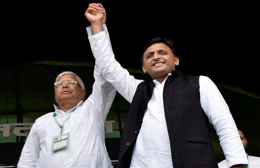 बिहार की धरती को क्रांतिकारी धरती बताते हुए अखिलेश ने कहा कि जब यह धरती 'रथ' रोक सकती है तो भाजपा को भी रोक सकती है। (PTI)