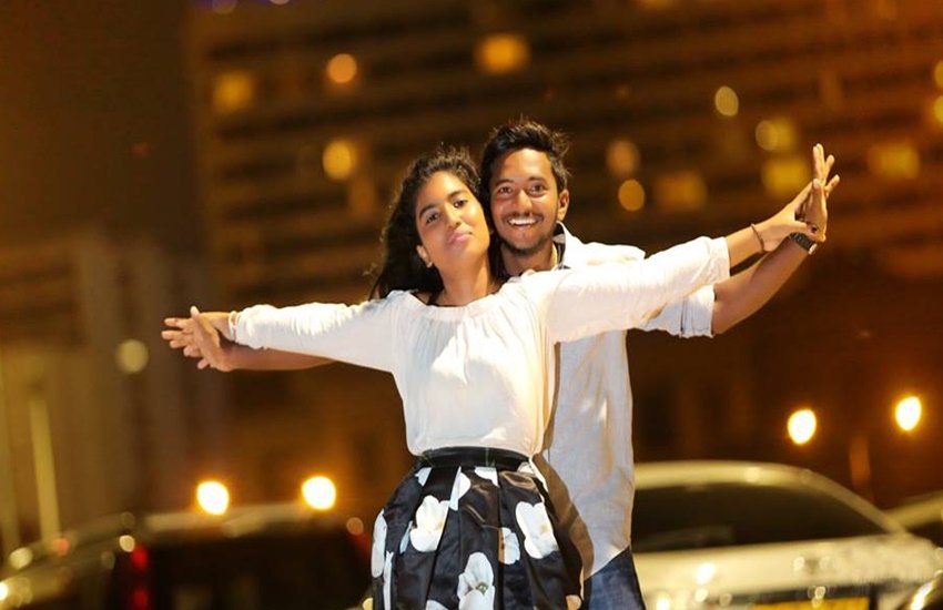 अकीला ने 23 अगस्त को अपनी प्रेमिका नेथाली टेकशिनी के साथ रामादिया रन मल हॉलिडे रिसोर्ट में शादी की थी। (Photo Source: Facebook@Nethali Tekshini )