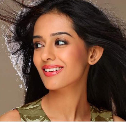 Amrita Rao, Amrita Rao Wedding, Amrita with RJ Anmol, Amrita and Anmol, Bollywood News