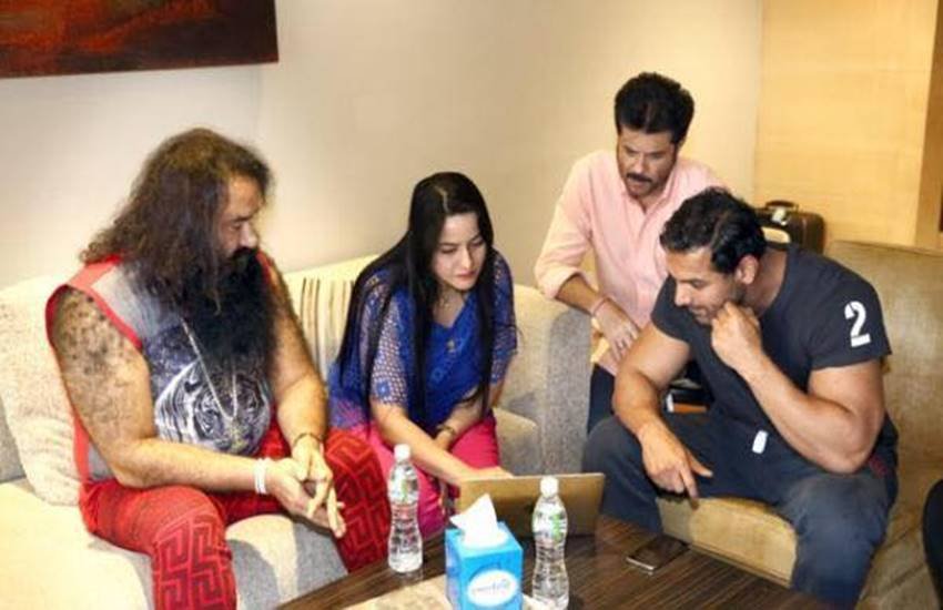 Ram Rahim Singh, Baba Ram Rahim Singh, Baba Ram Rahim, Gurmeet Ram Rahim Singh, Ram Rahim Singh Photo, baba ram rahim singh photo, Gurmeet Ram Rahim Singh photo, Anil Kapoor, Sunny Leone, Varun Dhawan, Shipa Shetty, ram rahim viral pic, Baba Ram Rahim Singh Pictures, Baba Ram Rahim Singh, Baba Ram Rahim Singh Pic, Ram Rahim Singh Pic, Ram Rahim Singh Pictures, Ram Rahim Singh