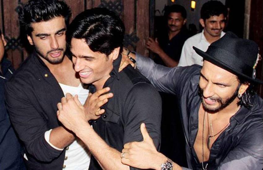 drunk bollywood stars in parties, drunk bollywood actress, drunk bollywood actress in parties, dirty bollywood party, inside pics of bollywood parties, drunk bollywood stars, bollywood parties party