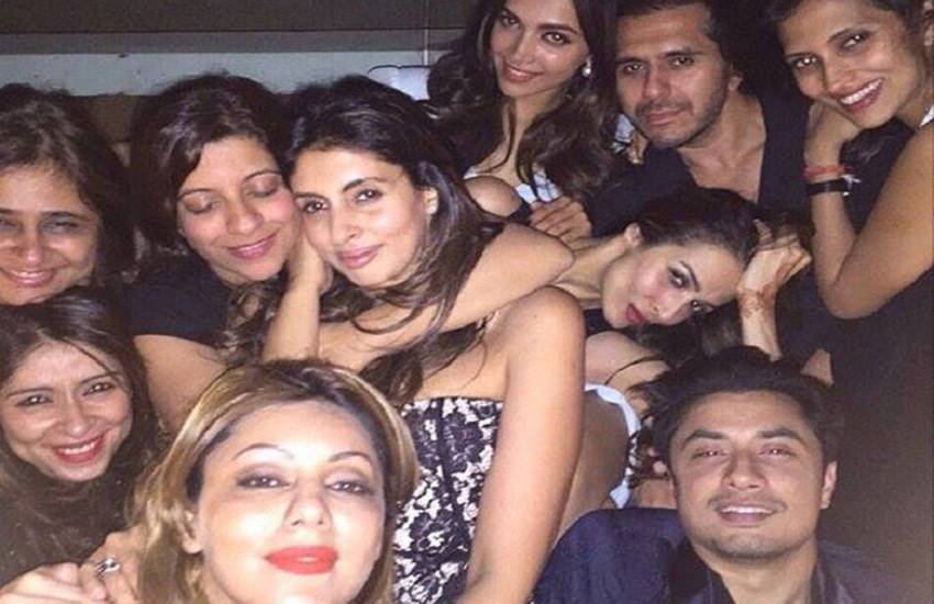 drunk bollywood stars in parties, drunk bollywood actress, drunk bollywood actress in parties, dirty bollywood party, inside pics of bollywood parties, drunk bollywood stars, bollywood parties party