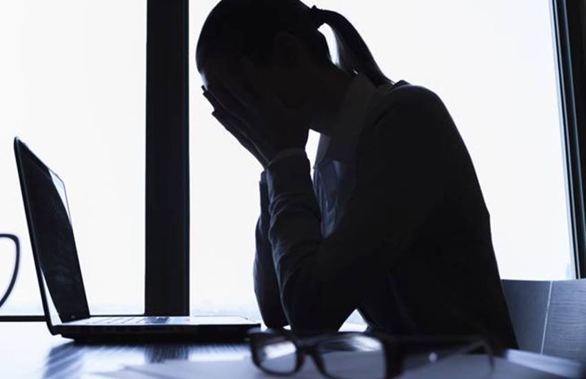 Yoga, Office Yoga, Yoga In Office, Headache, Eye Problems, Neck Problems, Depression, Tension, Office Problems, Ardhchakrasan, Pad hastasan, Pranayam, Anulom Vilom, Udgeeth, Health Tips In Hindi, Yoga And Meditation Tips In Hindi, Lifestyle news In Hindi, Jansatta