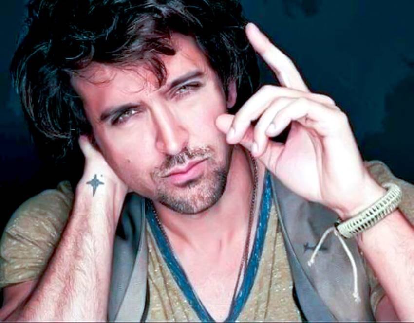 Hritik Roshan Tattoo, Bollywood Celebs Tattoo, Bollywood Stars Tatoo, Celebs Tattoo Pics, Bollywood Celebs Tattoo, Bollywood Actors Tattoo, Bollywood Actress Tattoo, Actress Tatoo Love, Actors Tatoo Pics, Photo Gallery, Jansatta