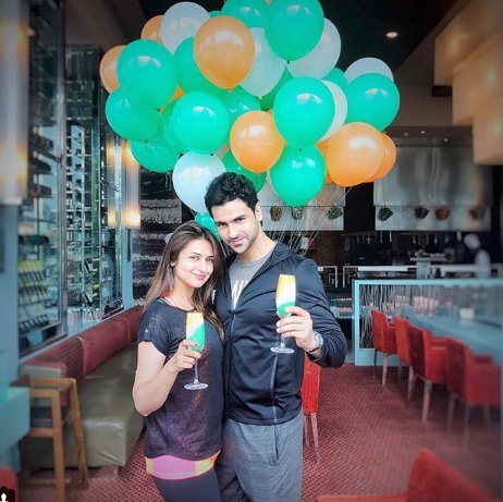 amitabh bachchan,Shah Rukh Khan,Independence Day, "Arjun Kapoor, Parineeti Chopra, Disha Patani, Neha Sharma, Nargis Fakhri, Sunil Grover, Bollywood