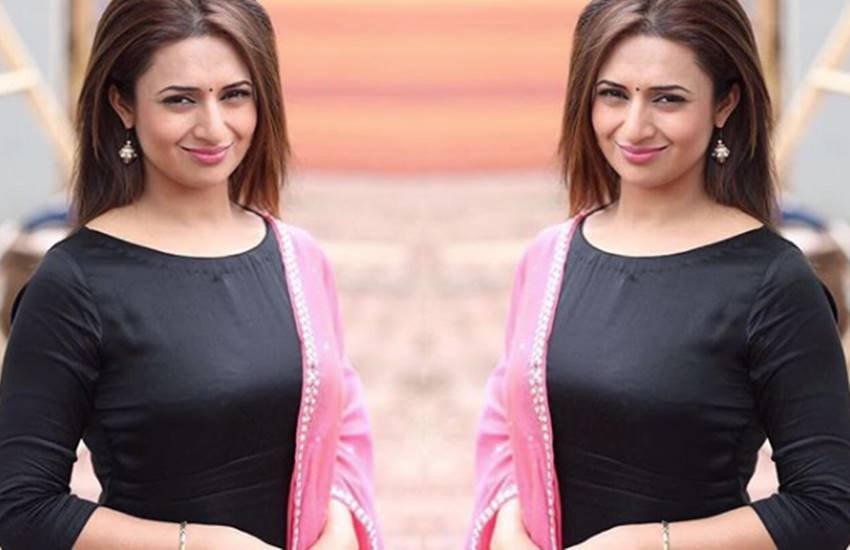 divyanka tripathi, naagin actress mouni roy,yeh hai mohabbatein, mouni roy bollywood movie, naagin actress mouni roy, mouni roy in akshay kumar film gold, divyanka tripathi, naagin actress mouni roy,yeh hai mohabbatein, mouni roy bollywood movie, naagin actress mouni roy, mouni roy in akshay kumar film gold, bollywood news in hindi, entertainment news in hindi, television news updates