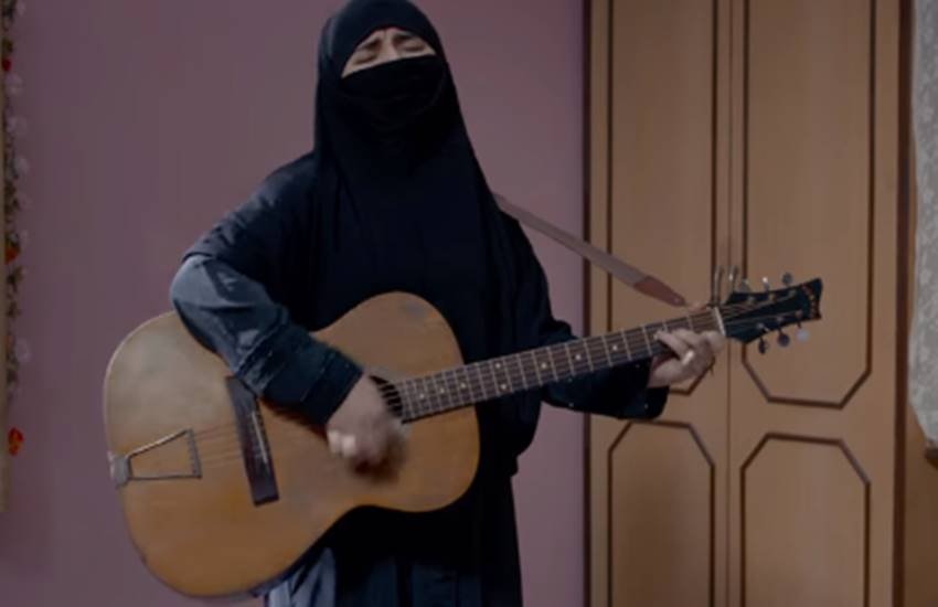 aamir khan in superstar secret, aamir khan, superstar secret, song mai kaun hoon, mai kaun hoon track, making of the song, see video of superstar secret track, aamir khan in superstar secret, aamir khan, superstar secret, song mai kaun hoon, mai kaun hoon track, making of the song, see video of superstar secret track, bollywood news, television news, entertainment news, bollywood updates, bollywood news, bollywood updates, bollywood news, television news, entertainment news, bollywood updates, bollywood news, bollywood updates