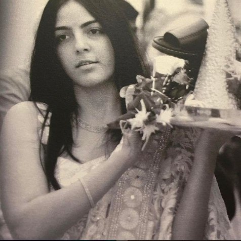 zoish irani, smriti irani Family, smriti irani Children, smriti irani Family Photos, smriti irani Son, smriti irani Daughter, smriti irani Husband, smriti irani Family Photos