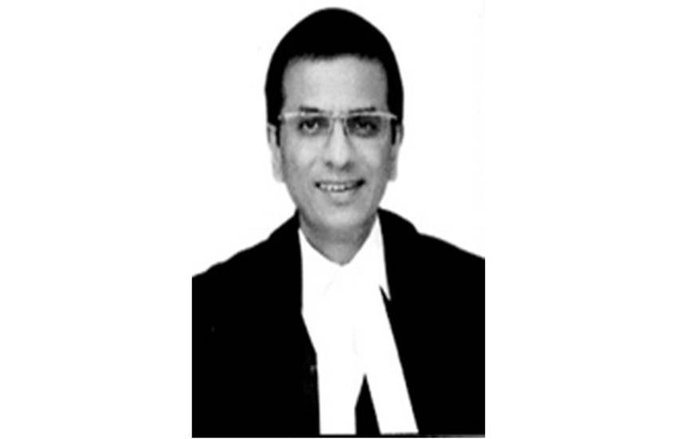 निजता का अधिकार: जज बेटे ने राइट टू प्राइवेसी पर अपने ही पिता के फैसले को पलटा