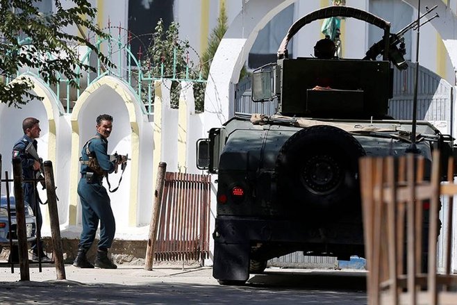 ISIS ने काबुल में मस्जिद पर किया धमाका, 20 नमाज पढ़ रहे लोगों की मौत और 50 घायल