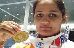 बच्चे की खातिर रिंंग से दूर हुई थी, पर पति ने संभाला बेटा और मुक्के बरसा कर गोल्ड ले आई कविता