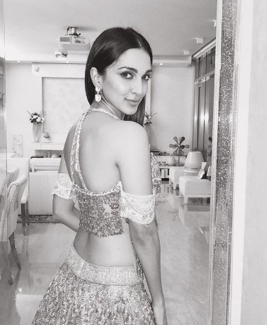 kiara advani, Saeed Jaffrey Grand Daughter, Ashok Kumar Grand Daughter, Kiara Advani MS Dhoni, MS Dhoni Wife Actress Kiara Advani,